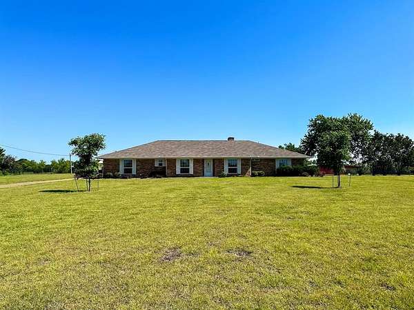 4.79 Acres of Land with Home for Sale in Rockwall, Texas