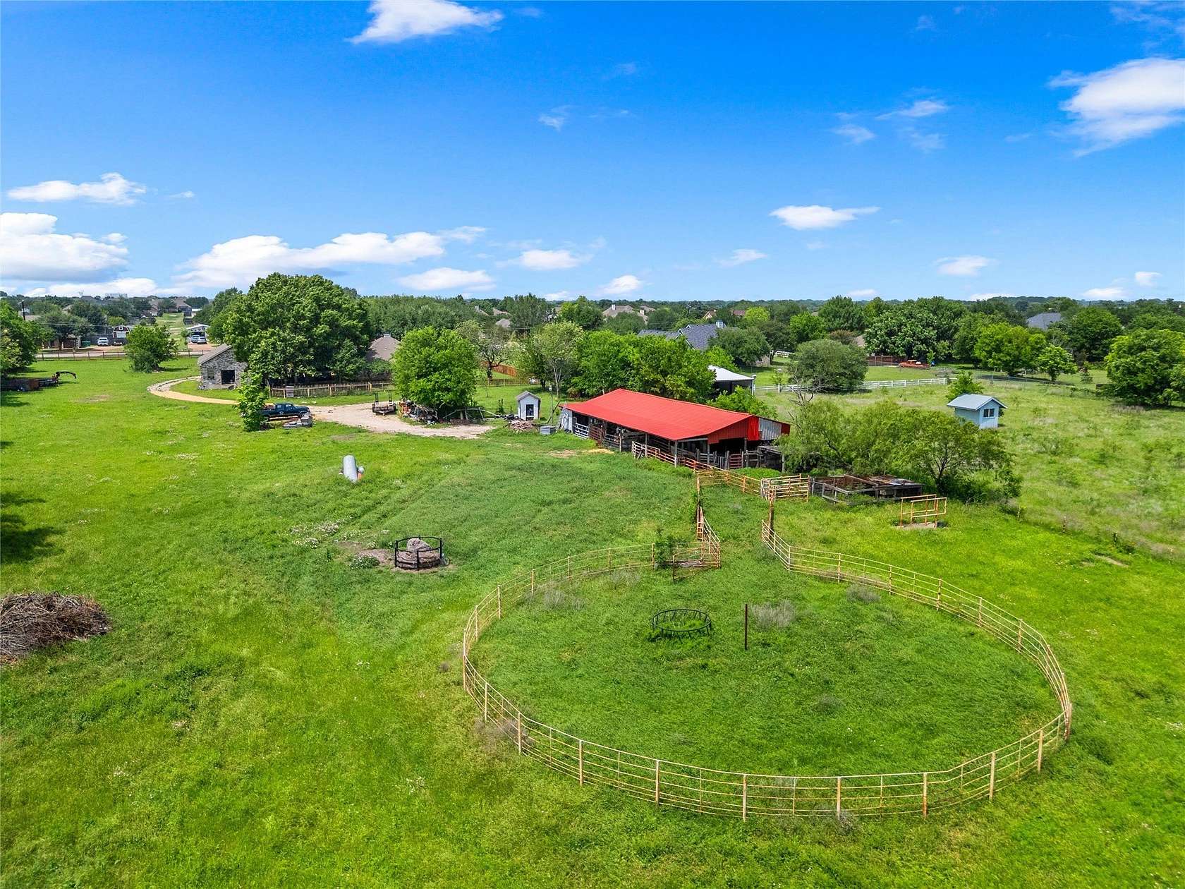 9.22 Acres of Land with Home for Sale in Robinson, Texas