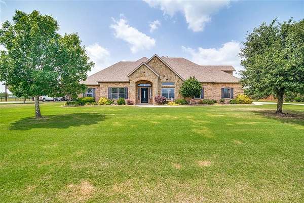 1.5 Acres of Land with Home for Sale in Royse City, Texas