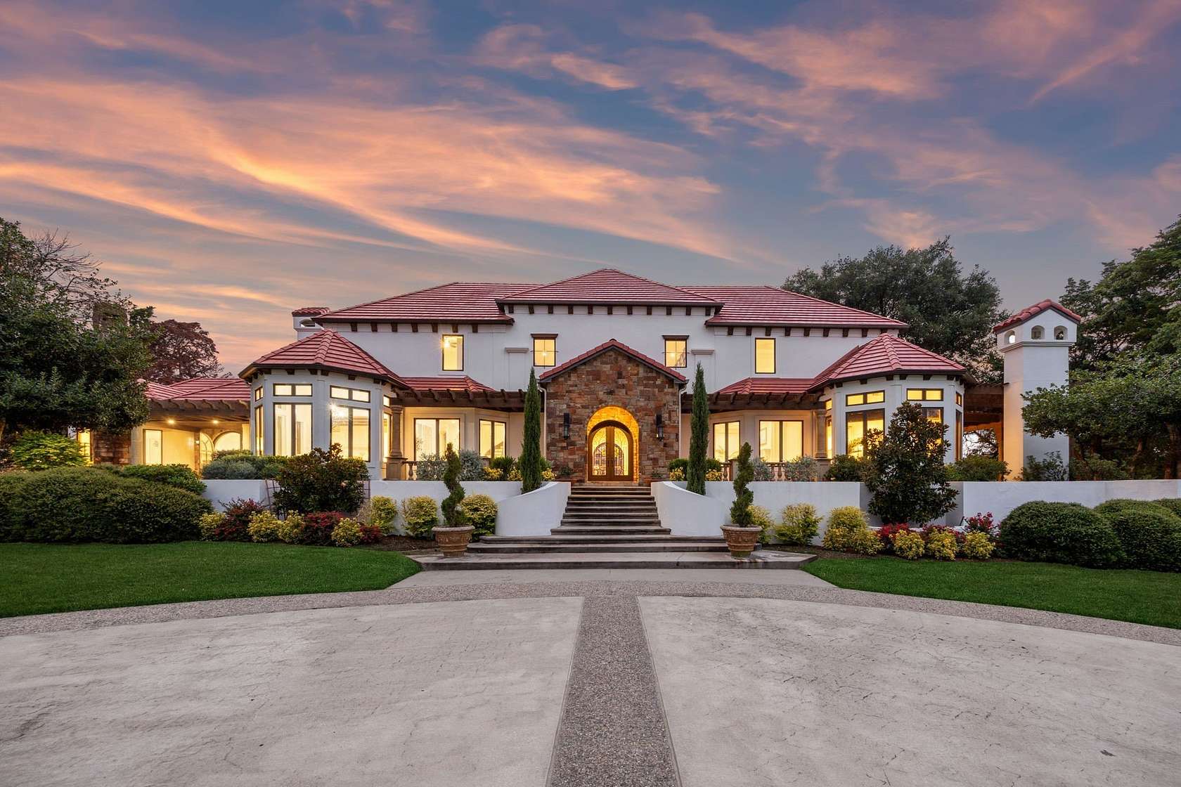 9.62 Acres of Land with Home for Sale in Southlake, Texas