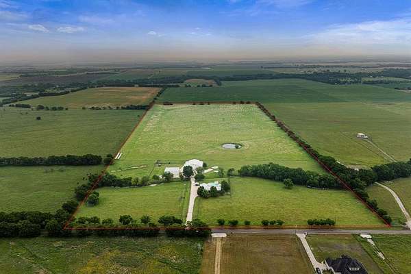 43.2 Acres of Land with Home for Sale in Waxahachie, Texas