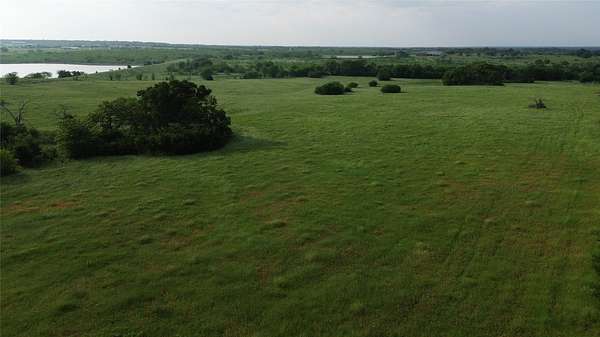 10.1 Acres of Land for Sale in Kemp, Texas