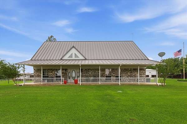 9.79 Acres of Land with Home for Sale in Paradise, Texas