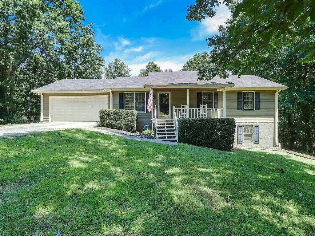 3.27 Acres of Land with Home for Sale in Flowery Branch, Georgia