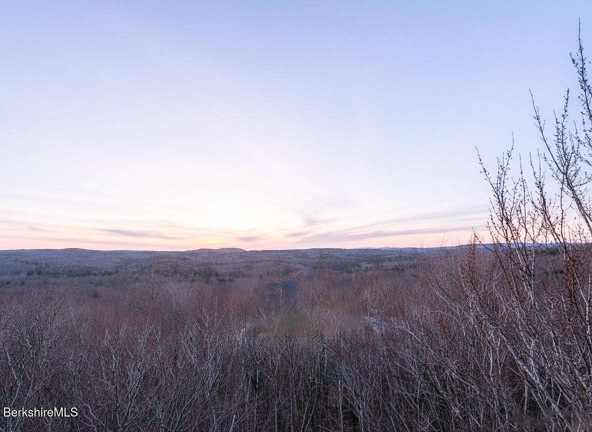 4.33 Acres of Residential Land for Sale in Becket, Massachusetts