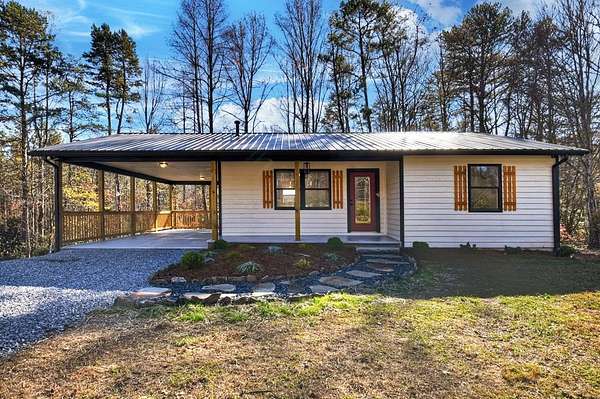 1.5 Acres of Land with Home for Sale in McCaysville, Georgia