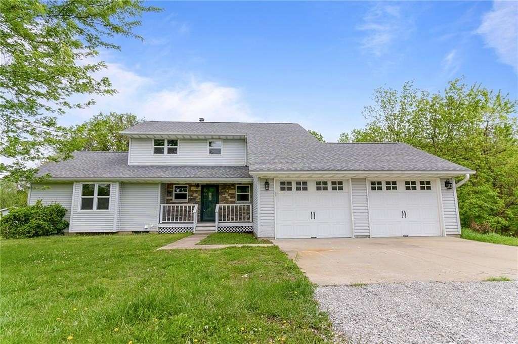6 Acres of Land with Home for Sale in Warrensburg, Missouri