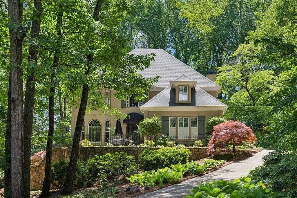 1.5 Acres of Land with Home for Sale in Smyrna, Georgia
