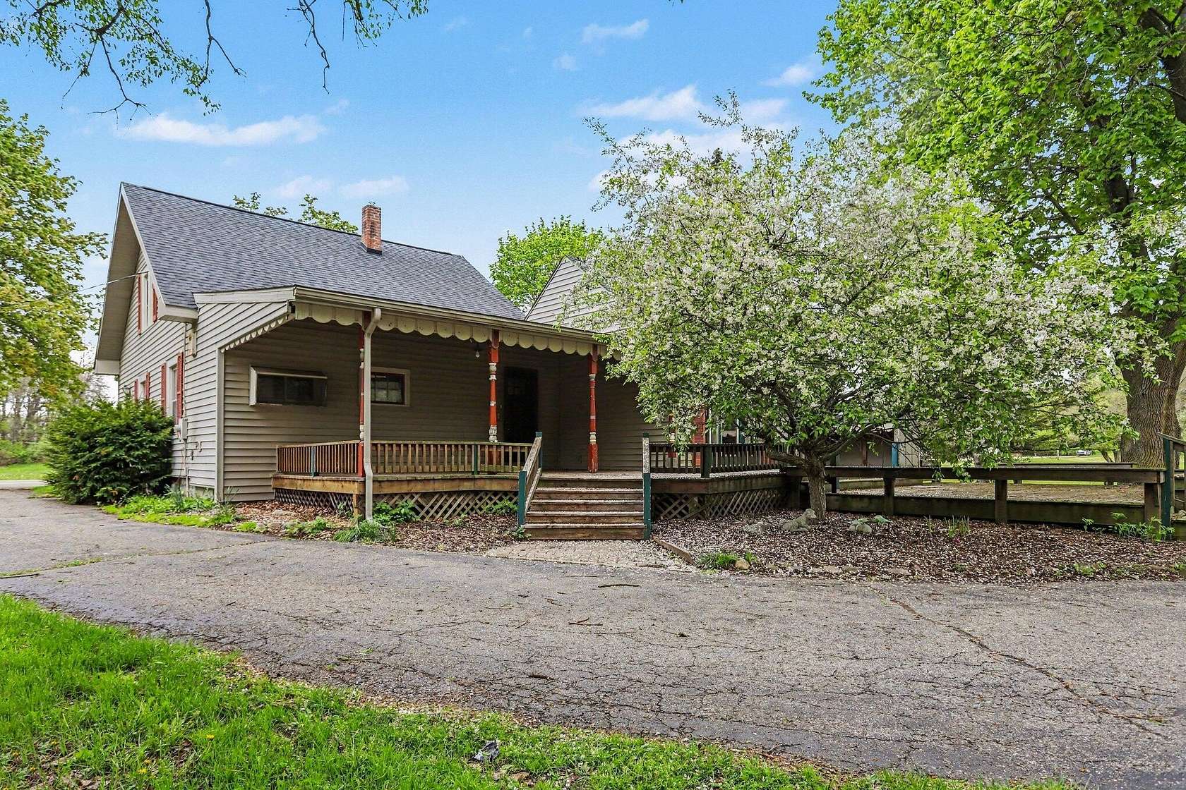 4.23 Acres of Land with Home for Sale in Battle Creek, Michigan