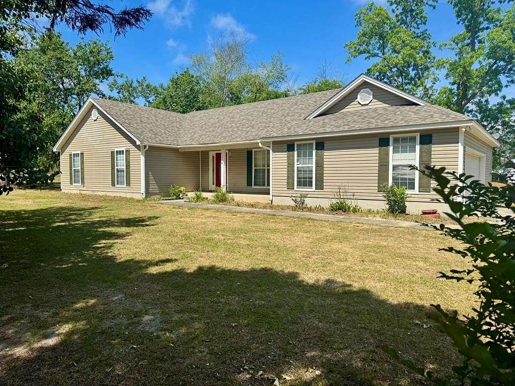 5 Acres of Land with Home for Sale in Ray City, Georgia