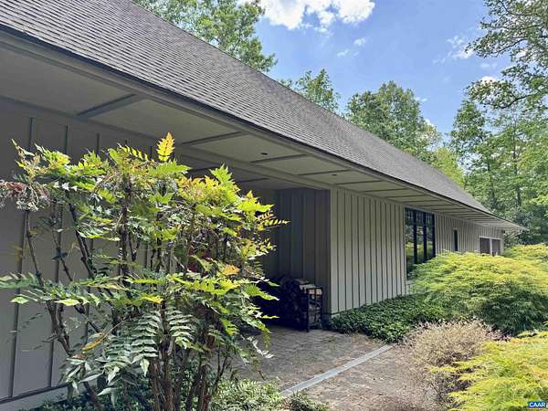 5 Acres of Land with Home for Sale in Charlottesville, Virginia