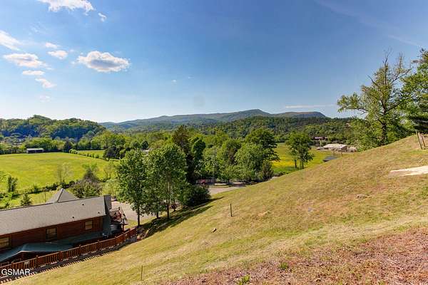 Residential Land for Sale in Pigeon Forge, Tennessee