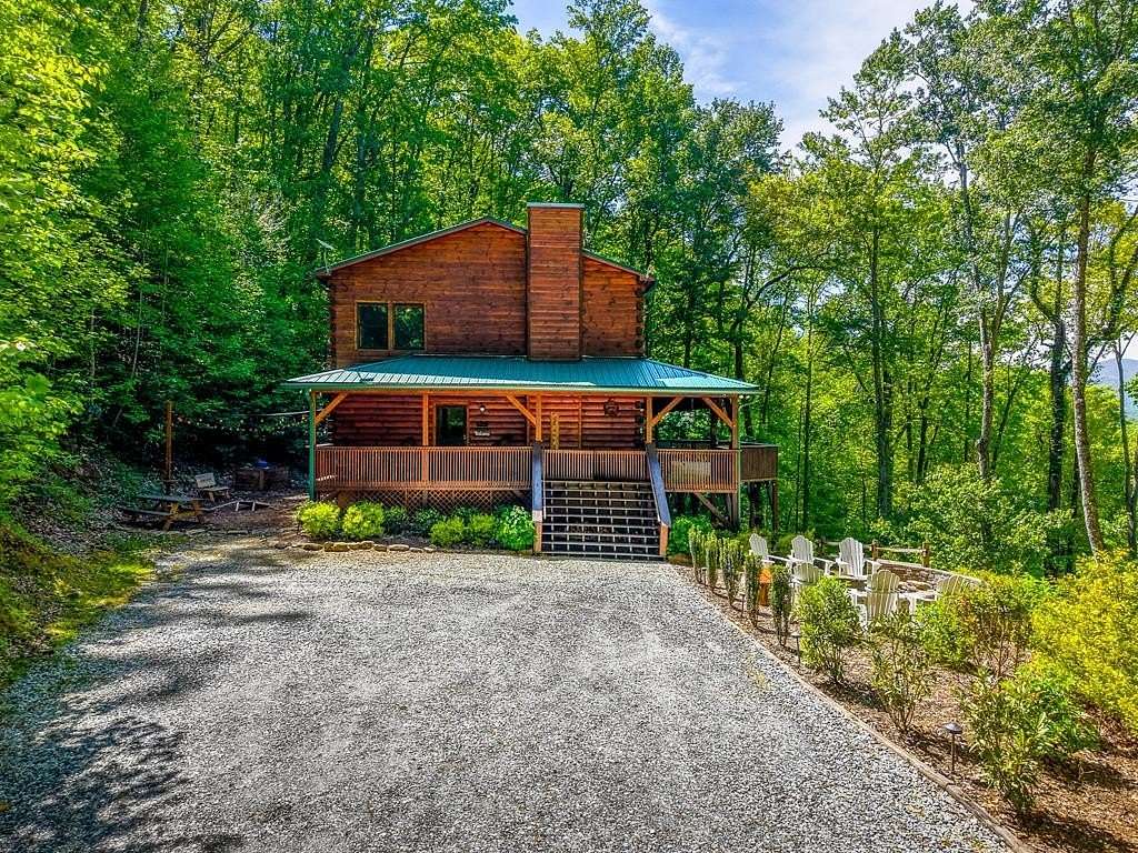 5.43 Acres of Land with Home for Sale in Franklin, North Carolina