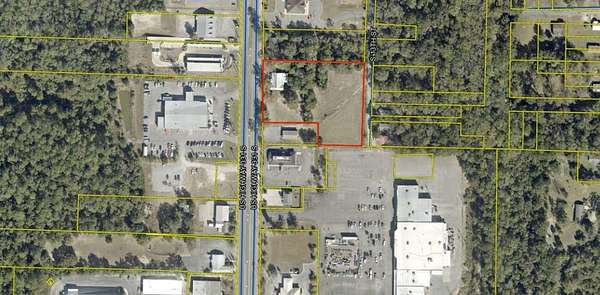 2.3 Acres of Mixed-Use Land for Sale in DeFuniak Springs, Florida