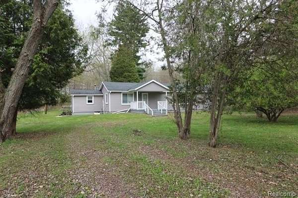 4 Acres of Land with Home for Sale in Fort Gratiot, Michigan