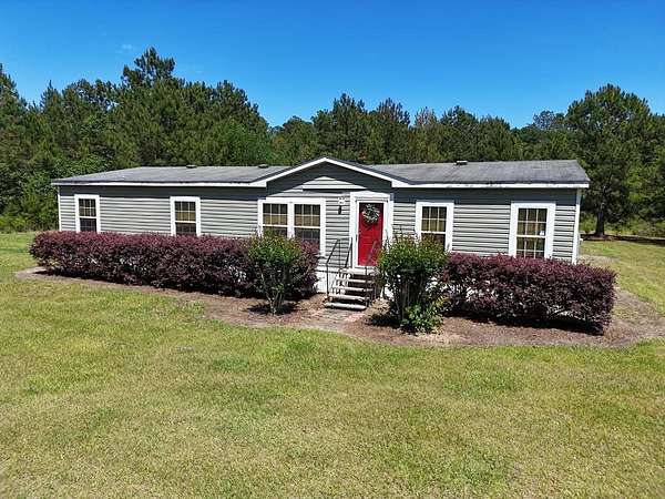 8 Acres of Land with Home for Sale in Pavo, Georgia