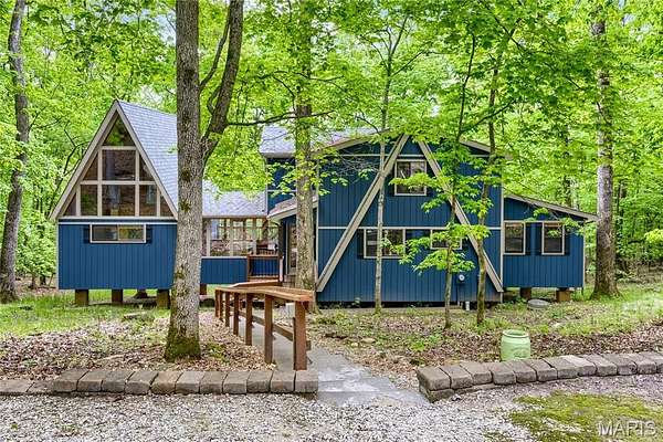 4 Acres of Land with Home for Sale in Innsbrook, Missouri