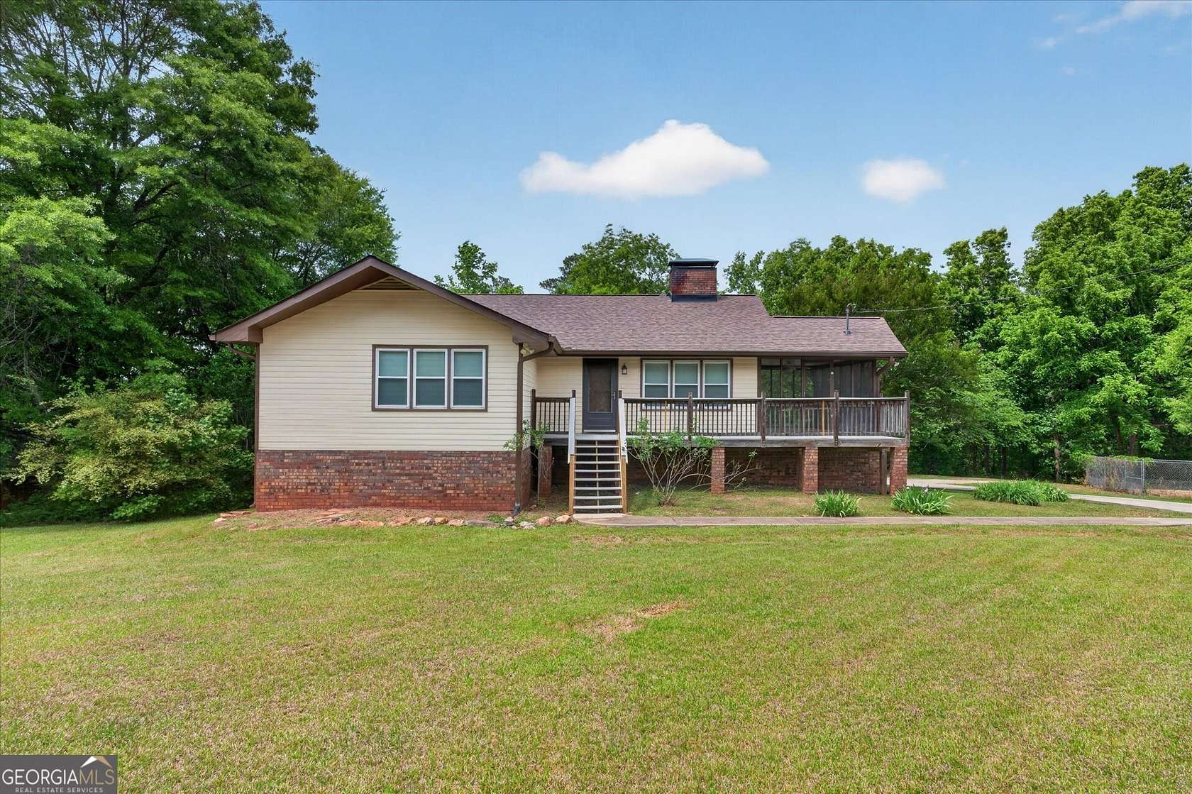 2.83 Acres of Land with Home for Sale in Winston, Georgia
