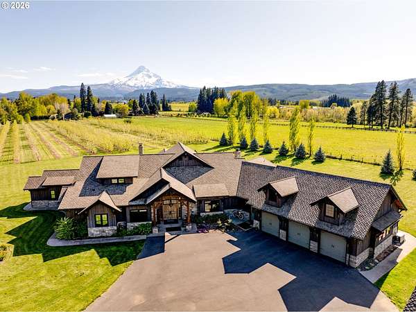 9.47 Acres of Land with Home for Sale in Parkdale, Oregon