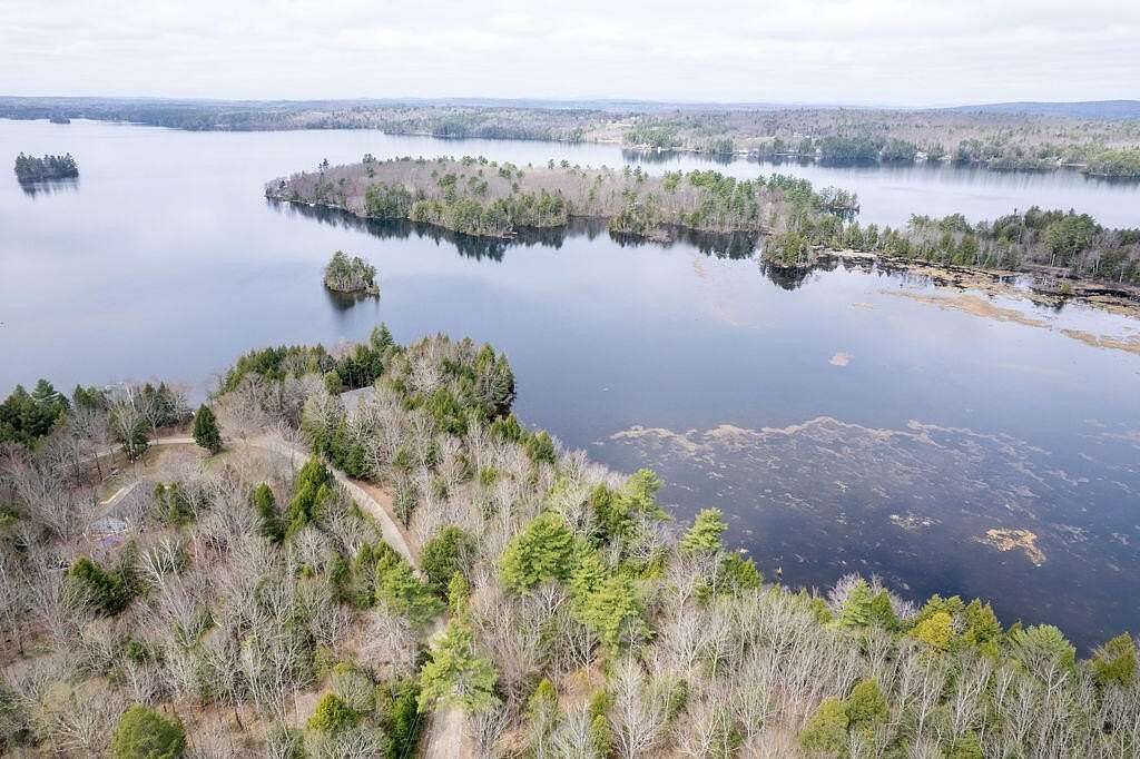 2 Acres of Residential Land for Sale in West Gardiner Town, Maine