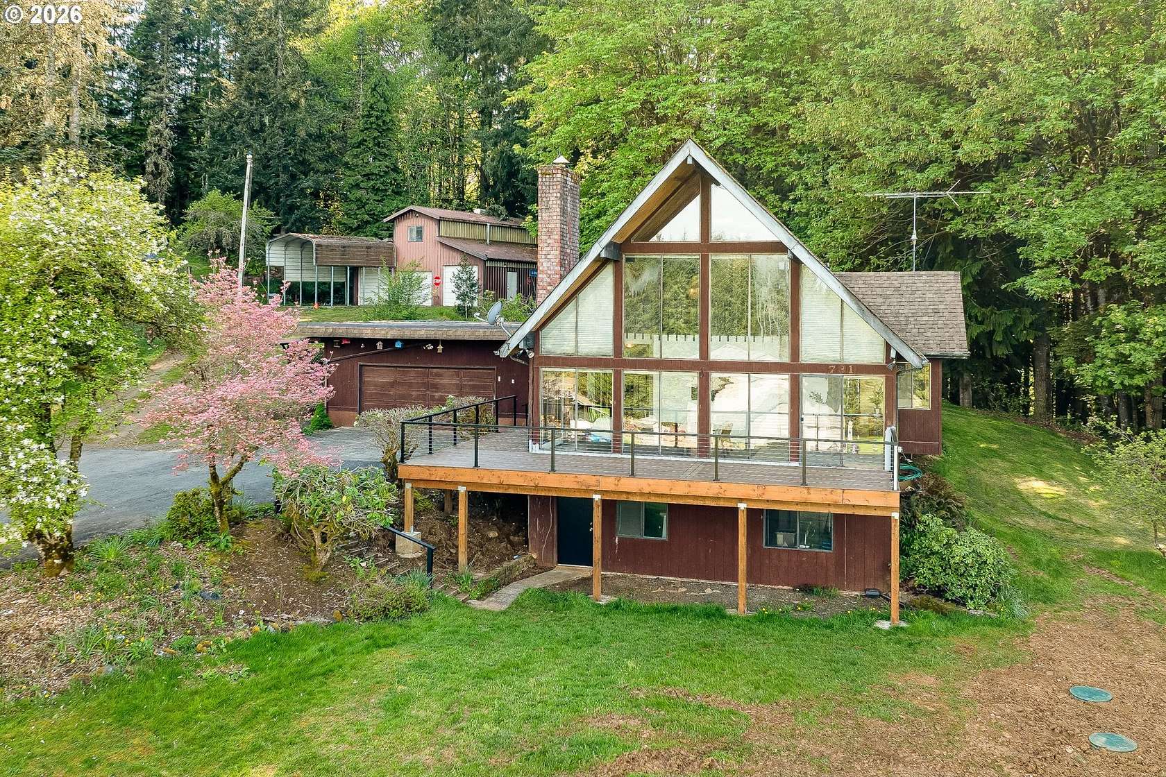 4.26 Acres of Land with Home for Sale in Castle Rock, Washington