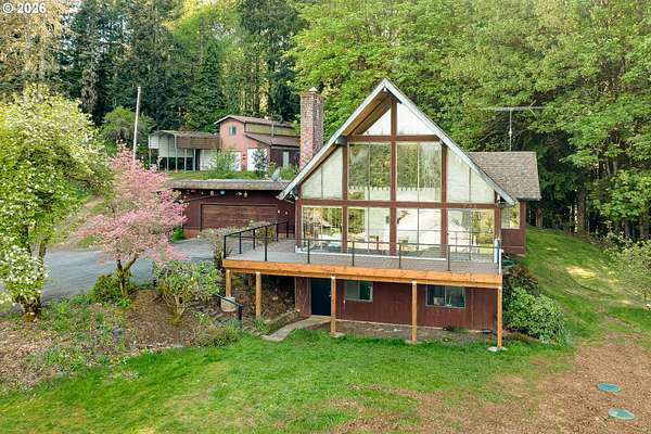 4.26 Acres of Land with Home for Sale in Castle Rock, Washington