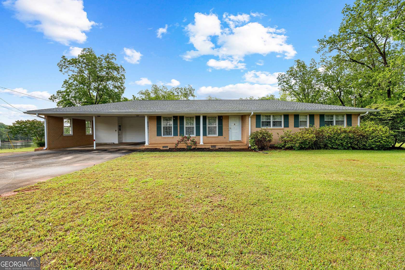 2 Acres of Land with Home for Sale in Thomaston, Georgia
