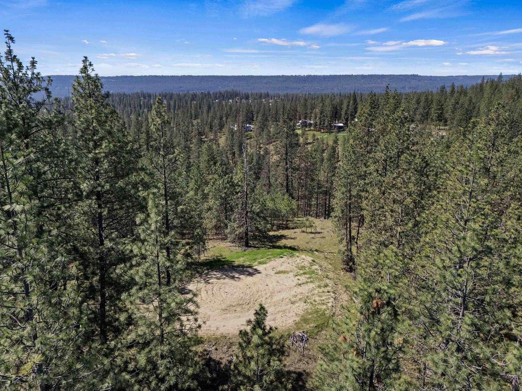 5.64 Acres of Residential Land for Sale in Nine Mile Falls, Washington