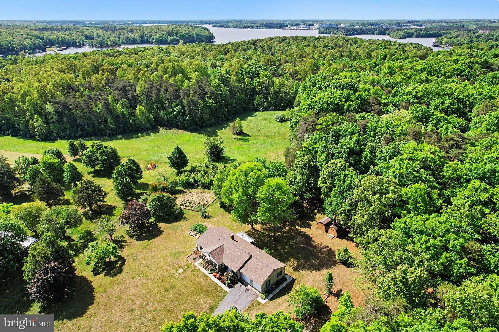1.5 Acres of Land with Home for Sale in Spotsylvania, Virginia