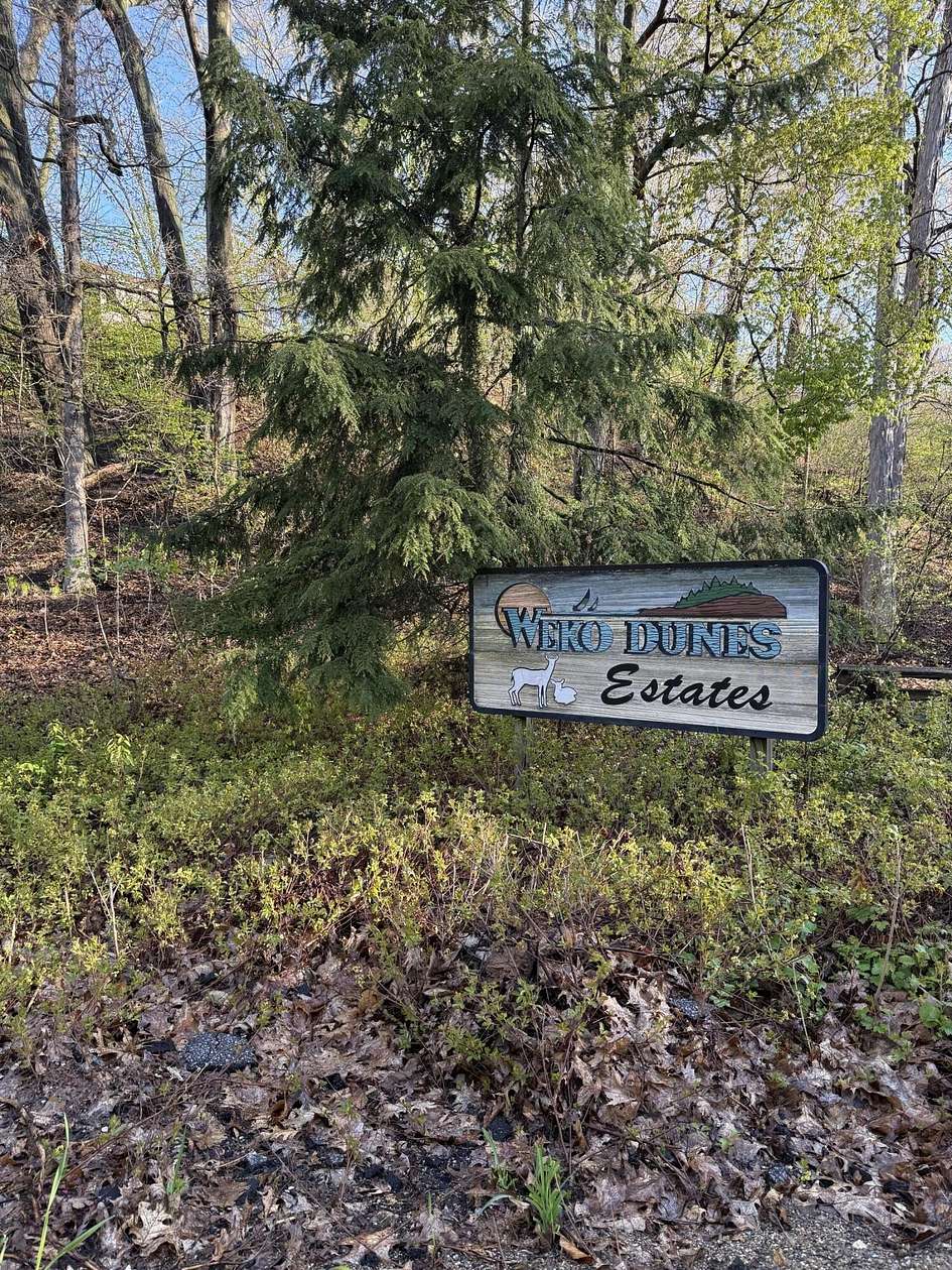 0.98 Acres of Residential Land for Sale in Bridgman, Michigan