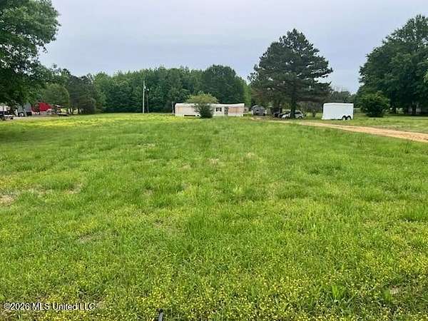11 Acres of Land for Sale in Hernando, Mississippi