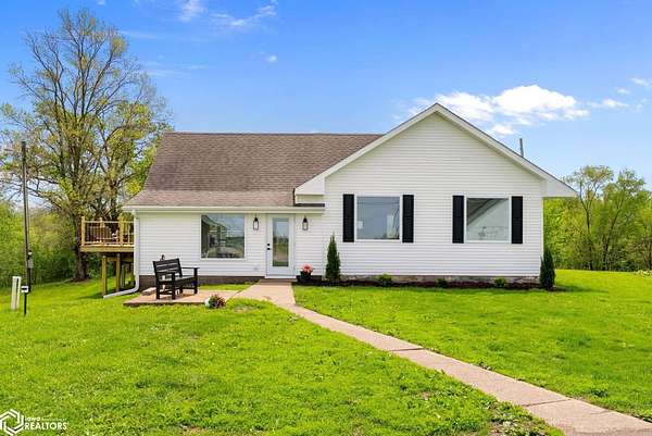 15.2 Acres of Recreational Land with Home for Sale in Yarmouth, Iowa