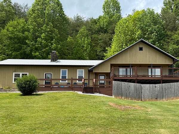 3 Acres of Land with Home for Sale in Hiawassee, Georgia