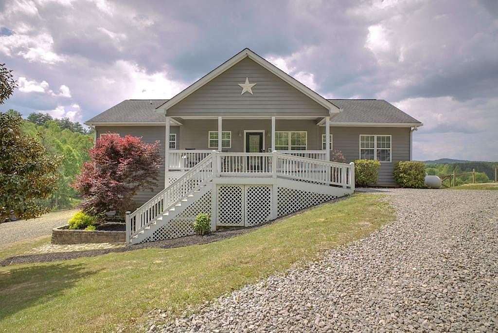 4.15 Acres of Land with Home for Sale in Blairsville, Georgia