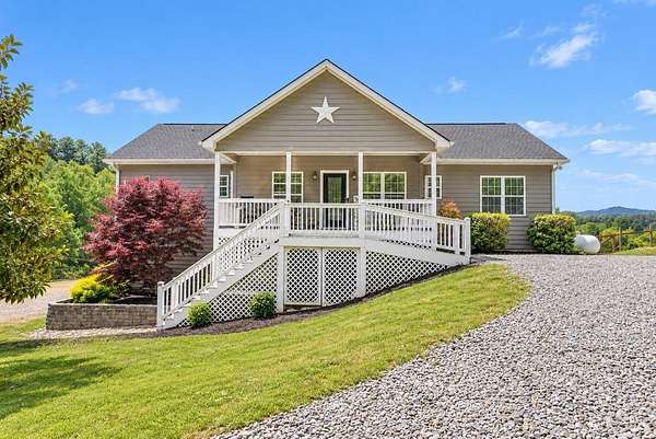 4.15 Acres of Land with Home for Sale in Blairsville, Georgia