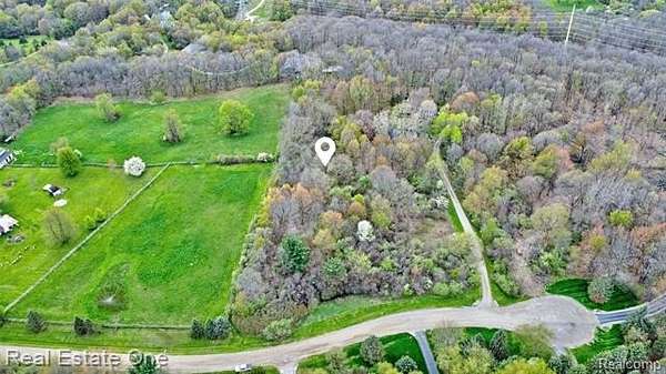 2.5 Acres of Residential Land for Sale in Groveland Township, Michigan