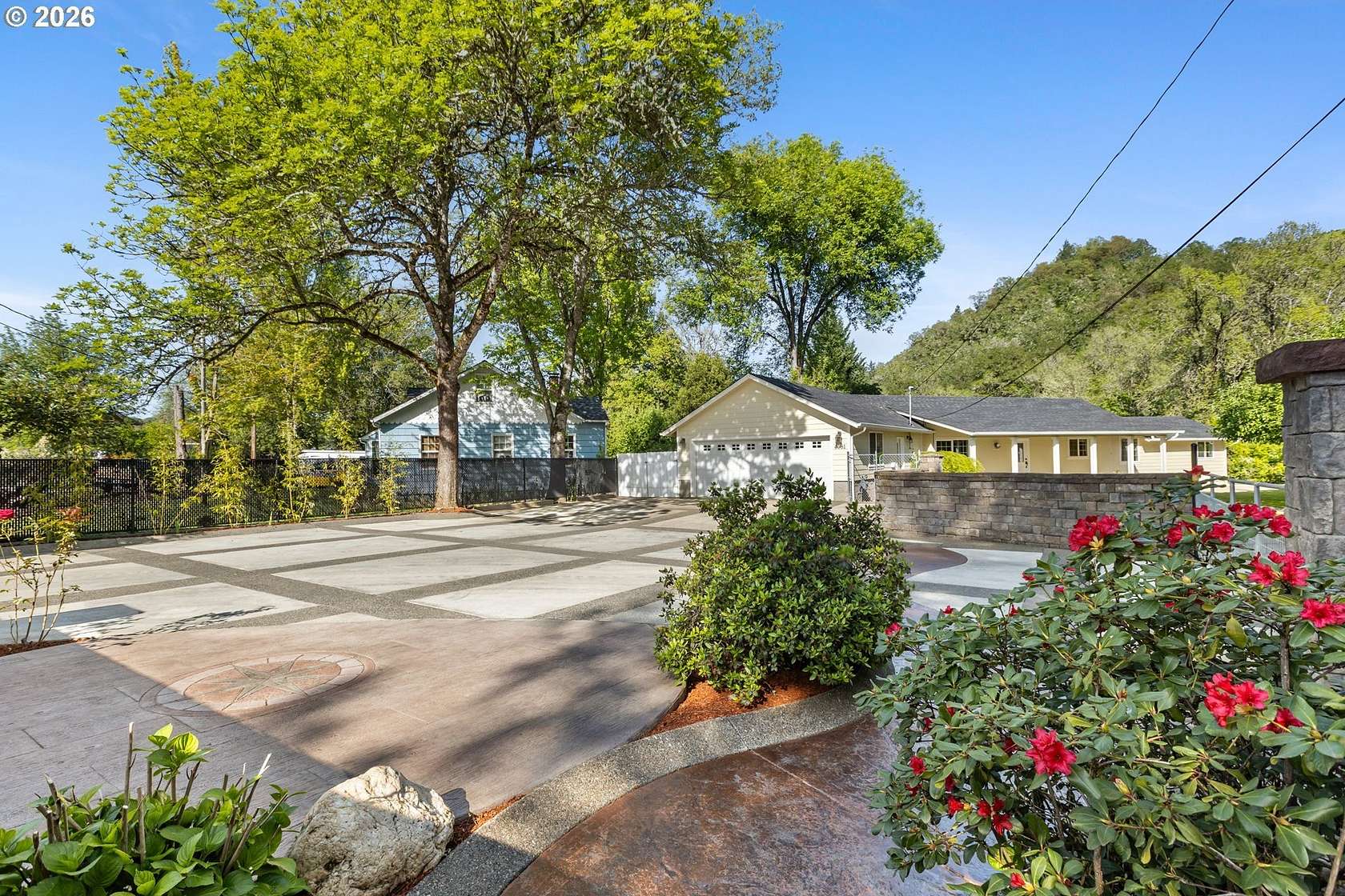 3.48 Acres of Land with Home for Sale in Roseburg, Oregon