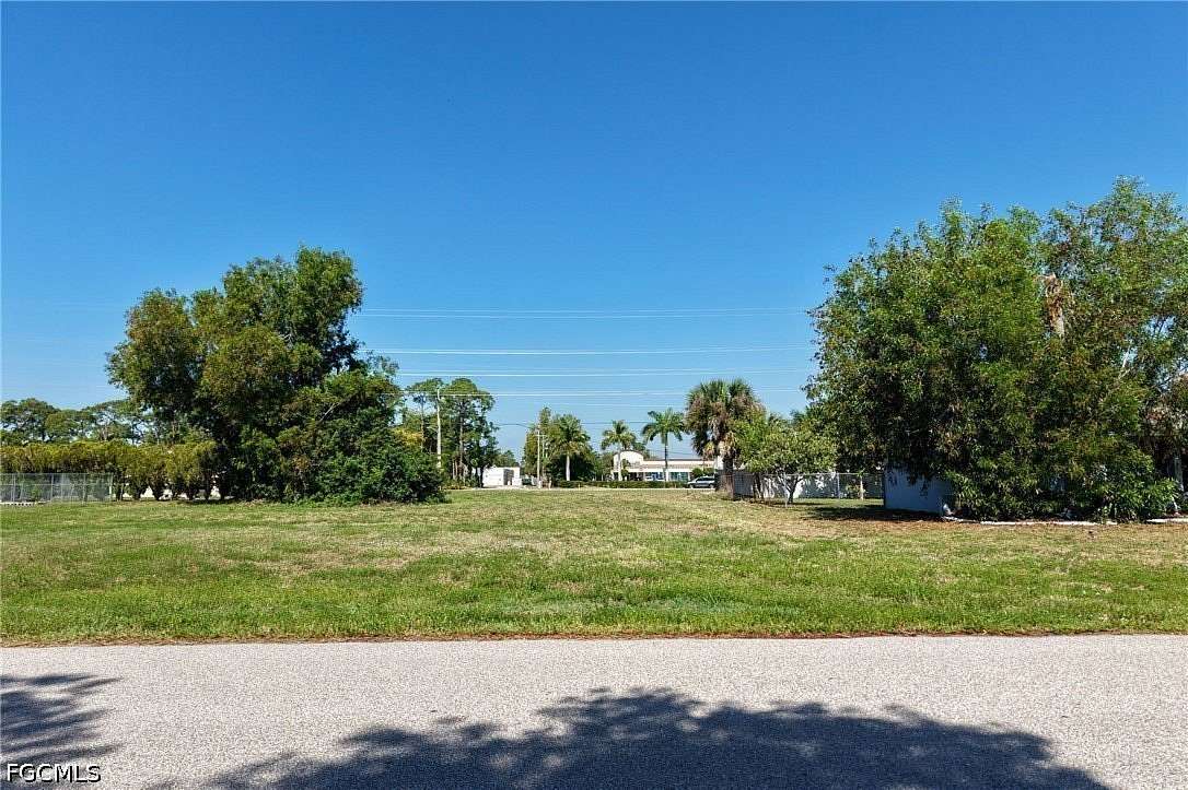 0.34 Acres of Residential Land for Sale in Cape Coral, Florida
