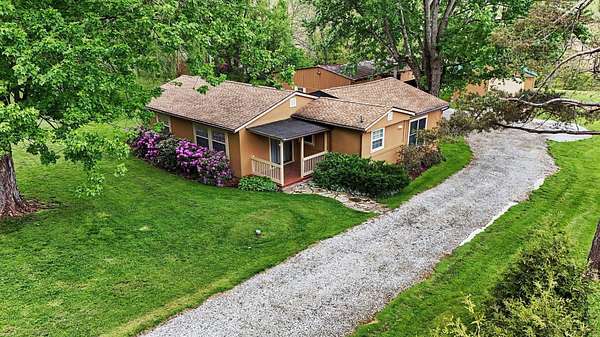 2 Acres of Land with Home for Sale in Alexandria, Ohio