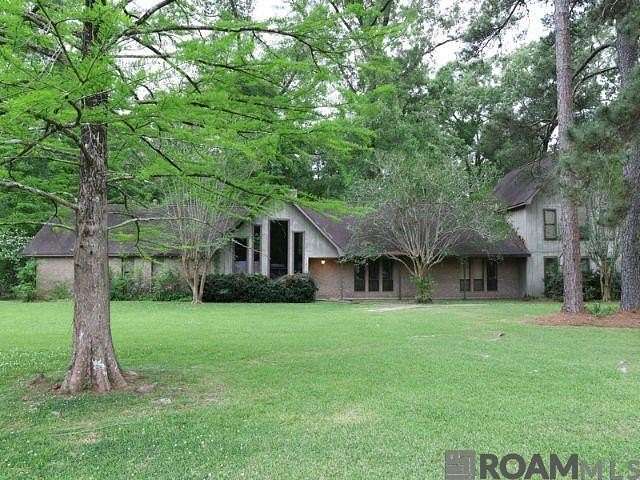 7.13 Acres of Land with Home for Sale in Greenwell Springs, Louisiana