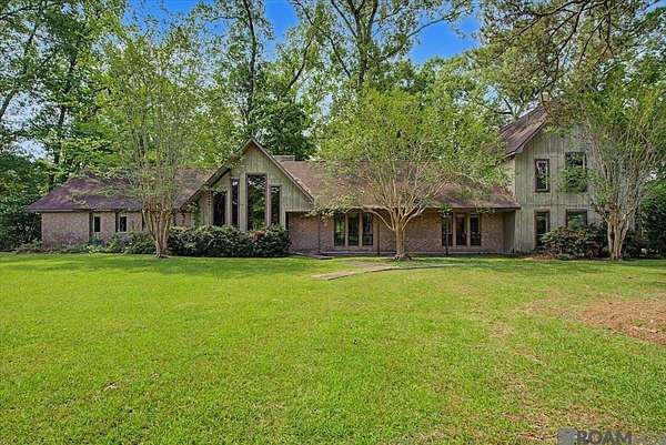 7.13 Acres of Land with Home for Sale in Greenwell Springs, Louisiana