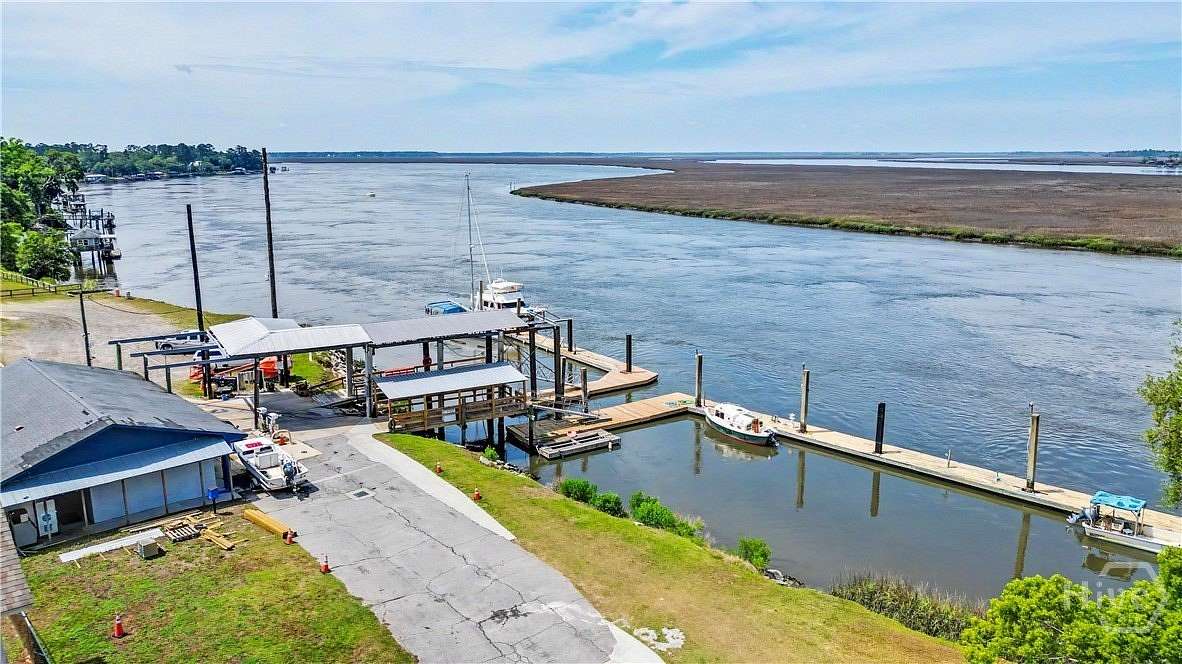 3.24 Acres of Mixed-Use Land for Sale in Midway, Georgia