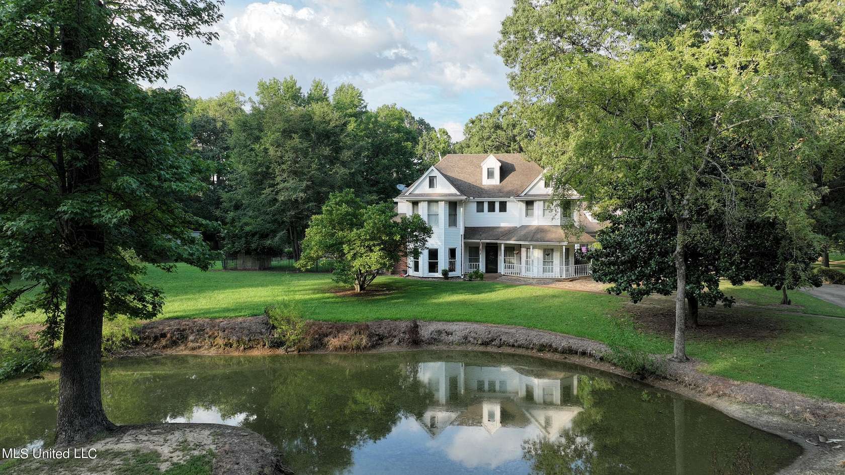 4.46 Acres of Land with Home for Sale in Southaven, Mississippi
