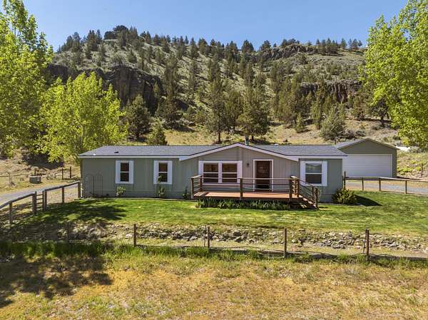 4 Acres of Land with Home for Sale in Terrebonne, Oregon