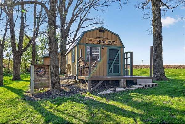 4.73 Acres of Residential Land for Sale in Spring Valley, Minnesota