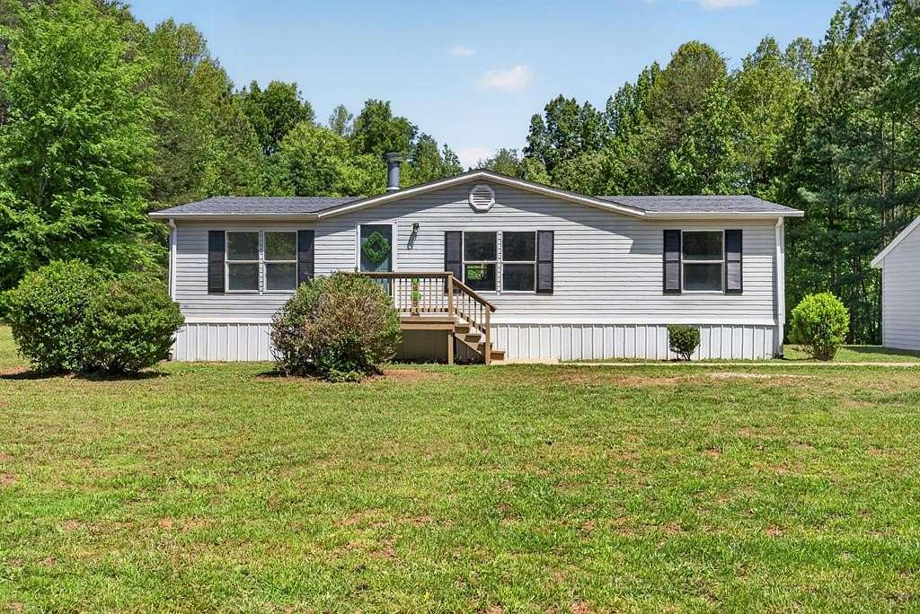3 Acres of Land with Home for Sale in Green Bay, Virginia