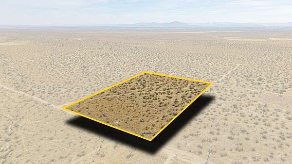 5 Acres of Residential Land for Sale in Phelan, California