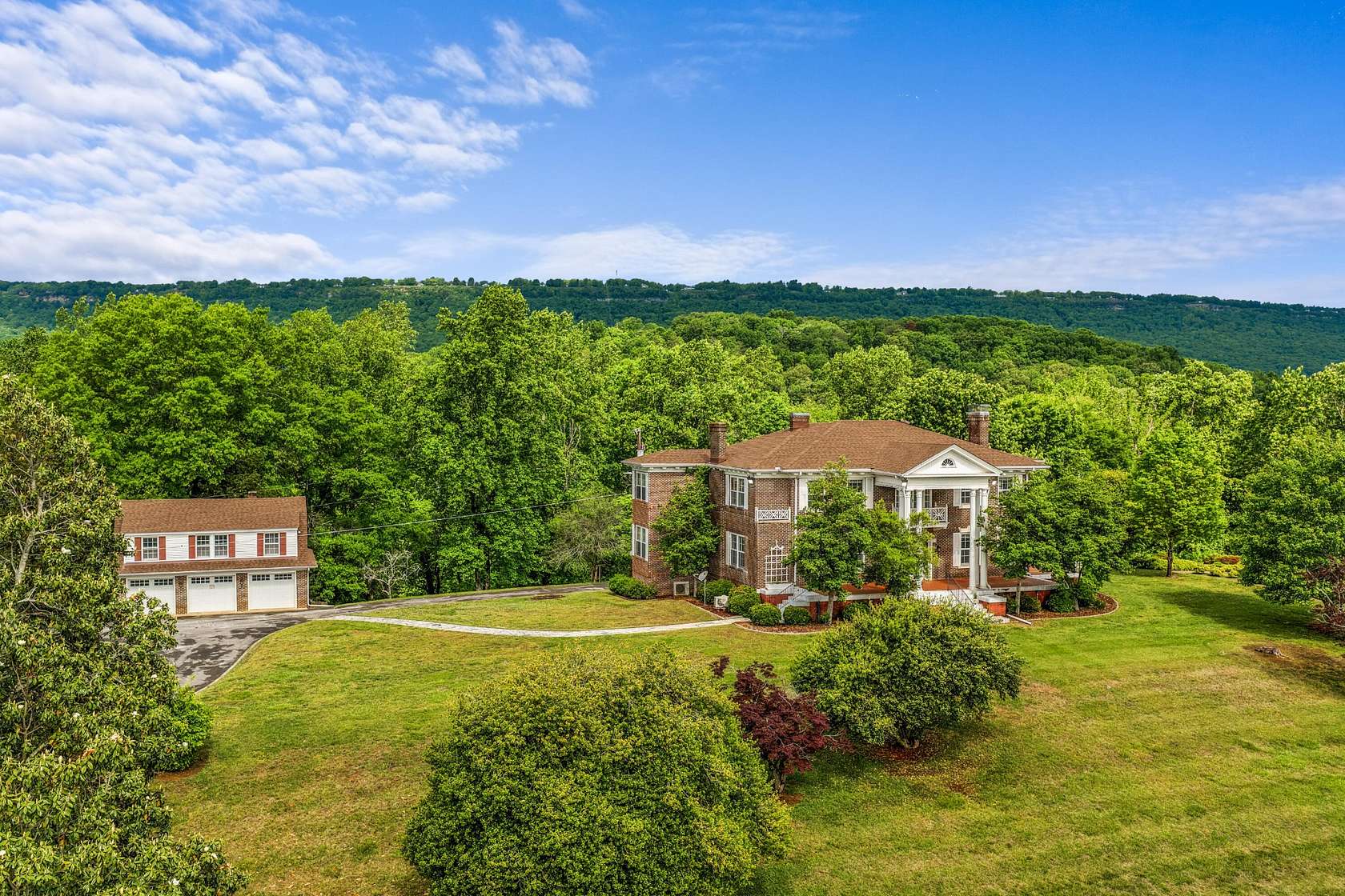 24 Acres of Recreational Land with Home for Sale in Chattanooga, Tennessee