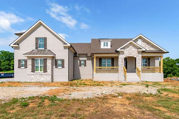 3.63 Acres of Land with Home for Sale in Columbia, Tennessee