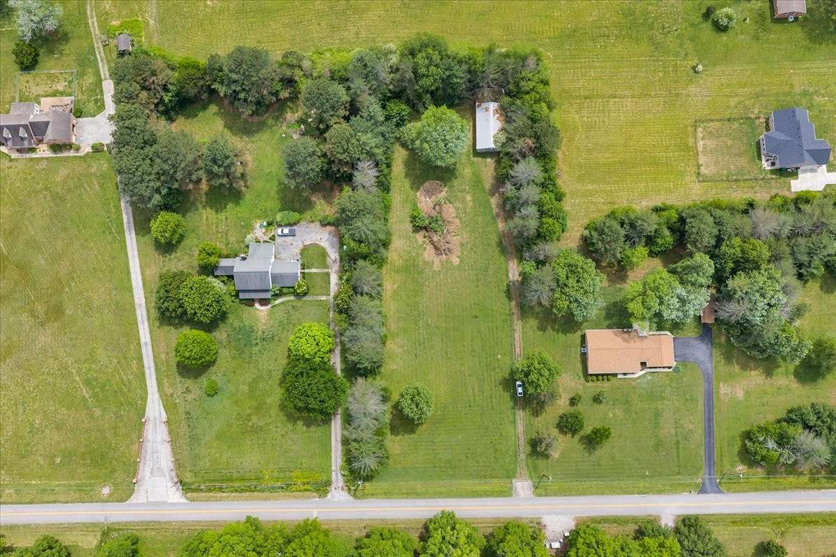 1.7 Acres of Residential Land for Sale in Tullahoma, Tennessee